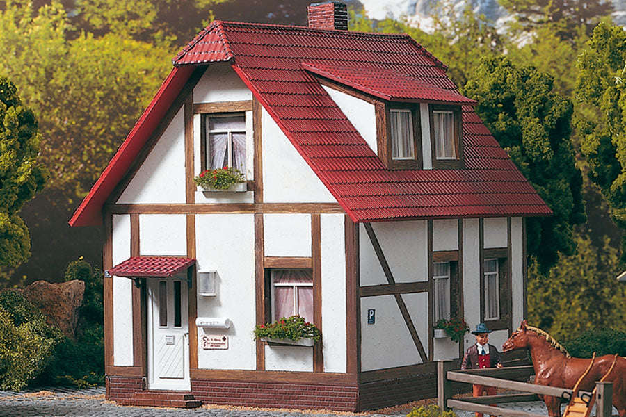 Kings Half Timber House, Building Kit (G-Scale)